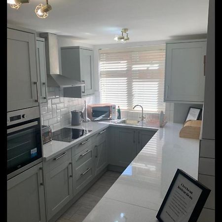 Beautiful Room In Apartment Near Town Centre Rugby Ngoại thất bức ảnh